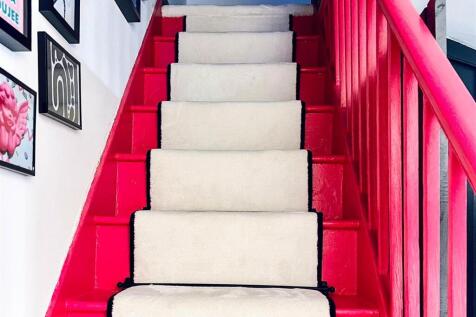 Feature stairs