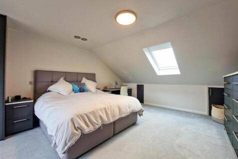 Grand principal bedroom