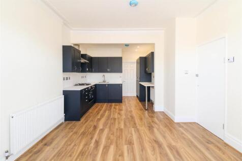 Lounge/Kitchen