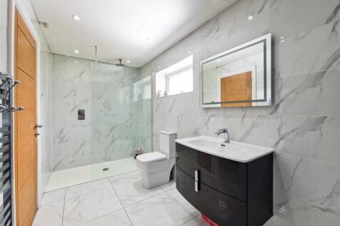 Luxury family bathroom