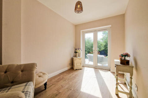 Bedroom Three/Snug