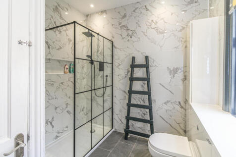 Luxury Shower Room