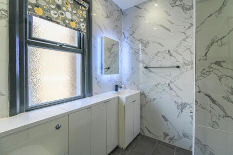 Luxury Shower Room