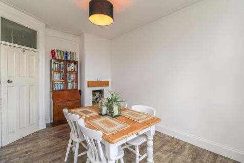 Dining Room/Bedroom
