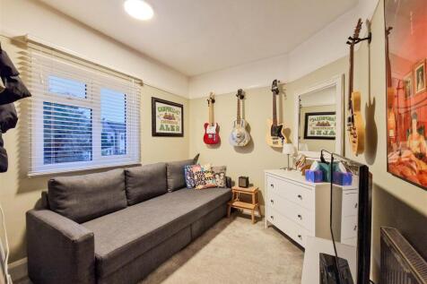 Double Bedroom