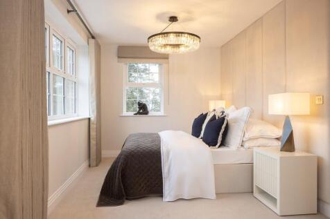 brooklands grove, weybridge