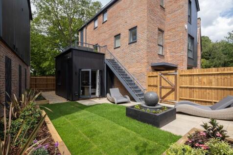brooklands grove, weybridge