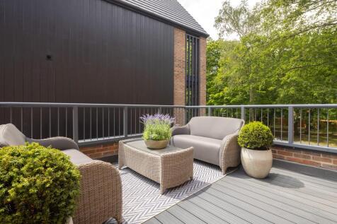 brooklands grove, weybridge