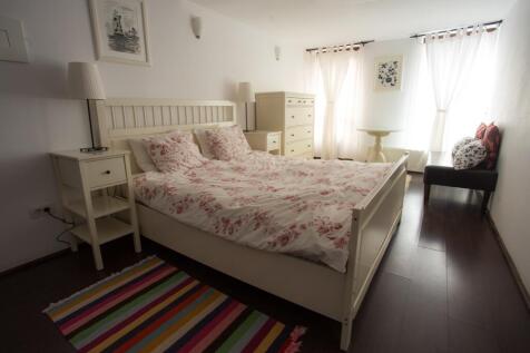 Downstairs bedroom 1
