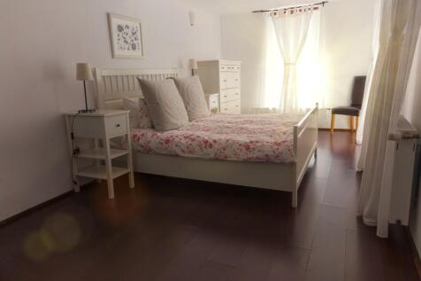 Downstairs bedroom 2