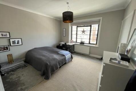 Bedroom.jpg
