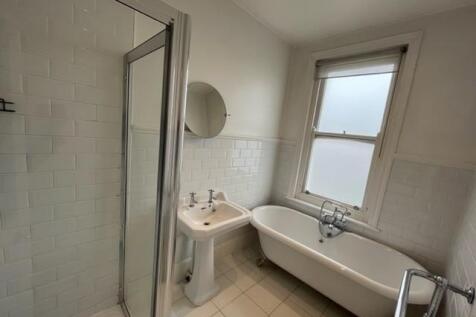 Bathroom.jpg