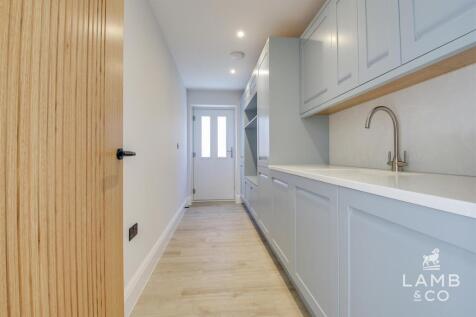 UTILITY/BOOT ROOM