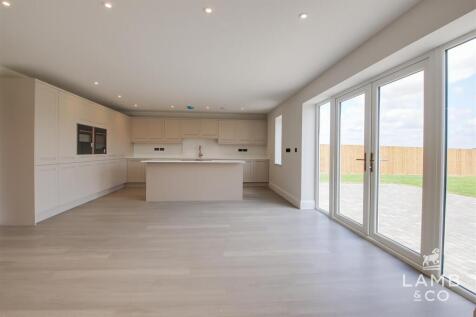 KITCHEN/LIVING/DINING