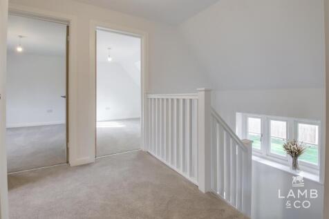 FIRST FLOOR LANDING