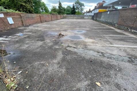 The Royal  Court Road Image 2.jpg