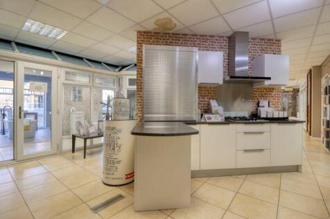 Commercial Unit