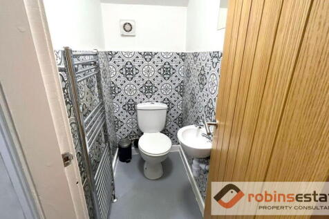 Downstairs WC 1a_169