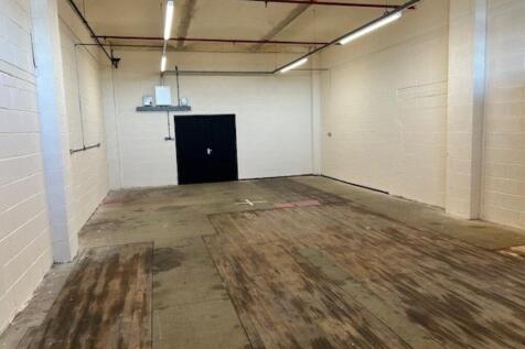 4B Front main warehouse.jpg