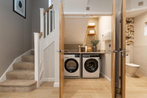 Hallam_Evergreen_Parade_Utility