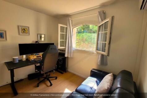 Property Image 17
