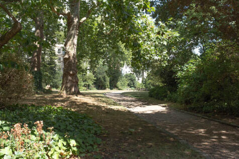 Ladbroke Sq Gdn