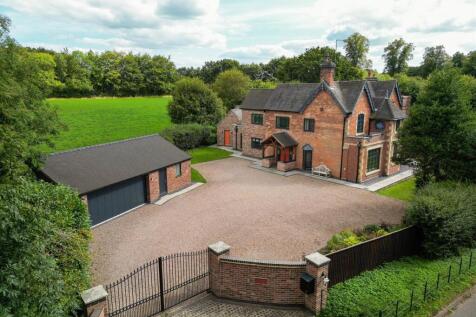 Bromsgrove Road Clent 1.jpg