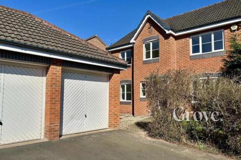 Bishops Walk Cradley Heath 2.jpg