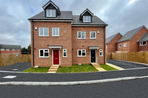 Baldwin Road Stourport Front 1.jpg