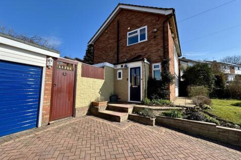 Castle Close Cradley Heath 1.jpg