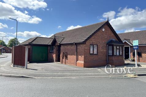 Spinners End Drive Cradley Heath 2.jpg