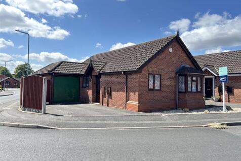 Spinners End Drive Cradley Heath 1.jpg