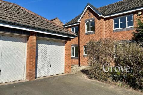 Bishops Walk Cradley Heath 2.jpg