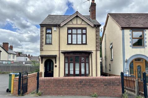 Beauty Bank Cradley Heath 1.jpg
