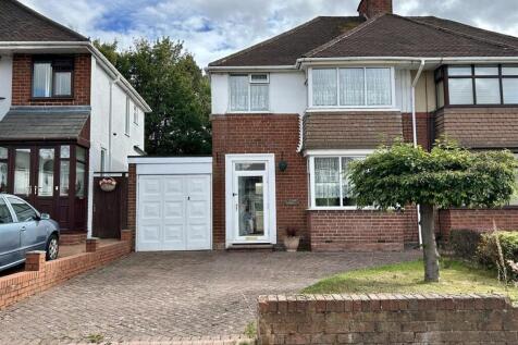Boundary Avenue Rowley Regis 1.jpg