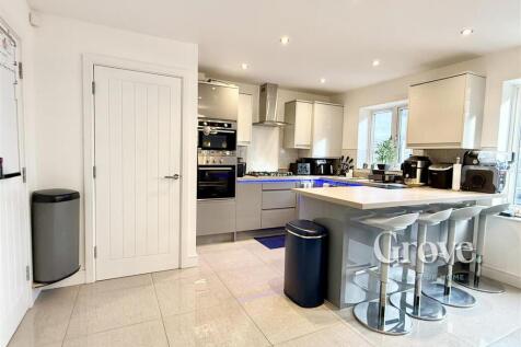 Fishers Bridge Tividale Kitchen 2.jpg