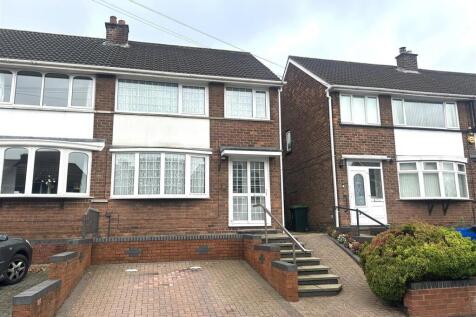 Leslie Drive Tividale 1.jpg