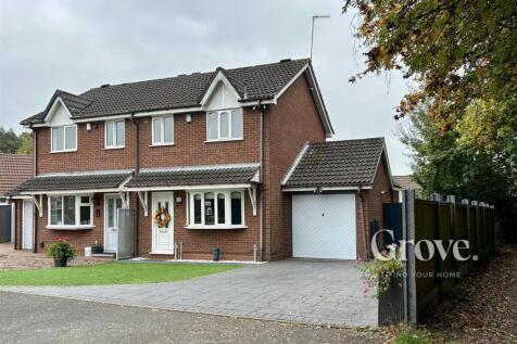 Bramble Close Cradley Heath 2.jpg