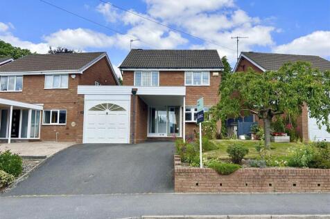 The Crescent Cradley Heath 1.jpg