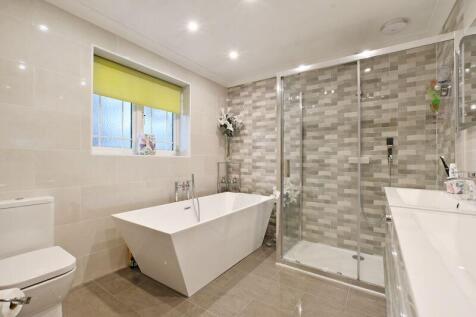 Main Bedroom Ensuite