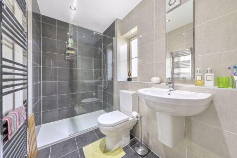 Bedroom 2- Ensuite