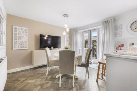 Dining-Area