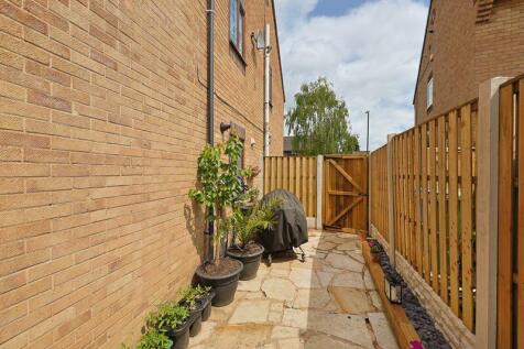 Side-Garden