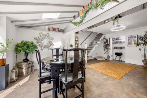 Dining-Area