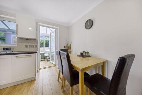 Dining-Area.