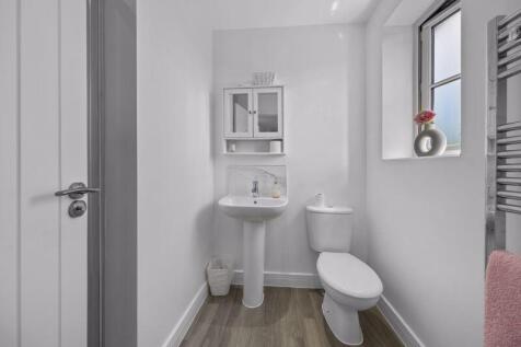 Bed2-Ensuite