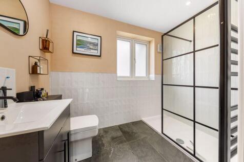 Shower-Room