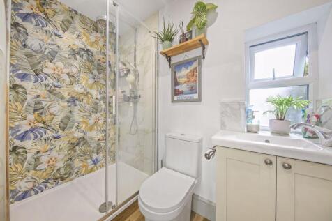 Ensuite.