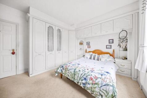 Bed2.
