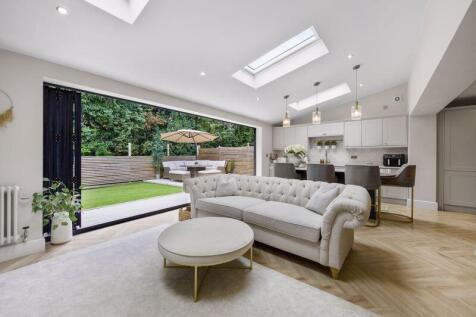 Family-Room